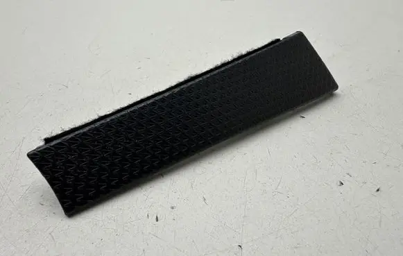 Audi Q3 F3 Dashboard glove box trim 83C853242 08032021 9X841120BS01