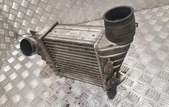 Volkswagen Golf IV Intercooler radiator 1J0145805
