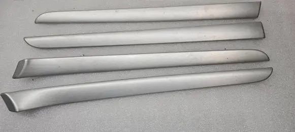 Dashboard glove box trim