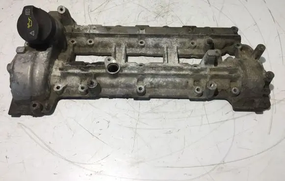 Mercedes-Benz E C207 W207 Rocker cam cover 22001412 6420101630