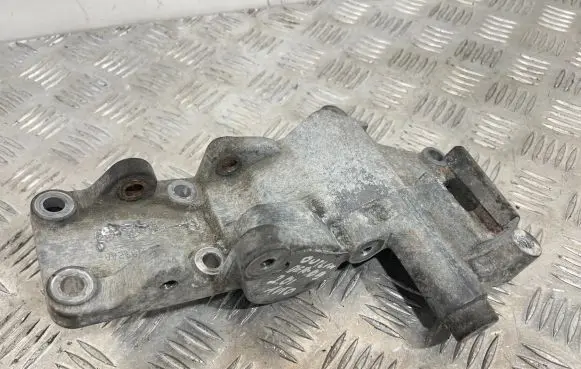 Mitsubishi Outlander Engine mounting bracket 04891592AA