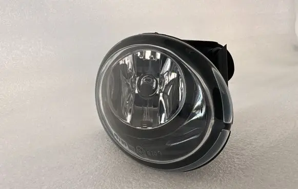 Volkswagen PASSAT B6 Front fog light 3C0941699B 27129601