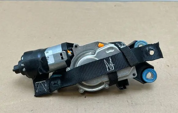 Volvo V70 Rear window wiper motor 53029212