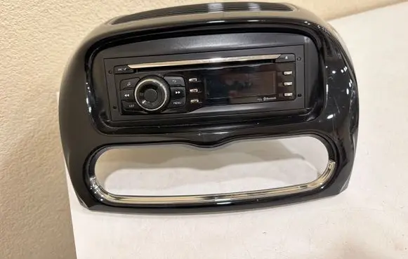 Peugeot iOn Radio/CD/DVD/GPS head unit 98051027ZD