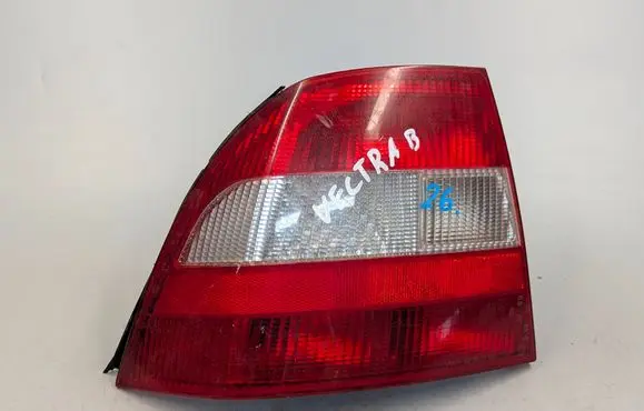 Opel Vectra B Rear/tail lights 37370751 37370748