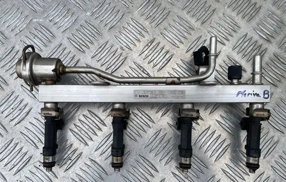 Opel Meriva B Fuel injectors set 55577580 0280151267 0280158205