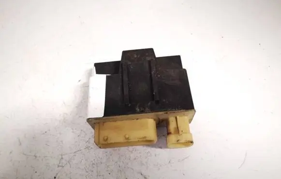 Peugeot 308 Glow plug pre-heat relay 9662570880 0-1801095-3