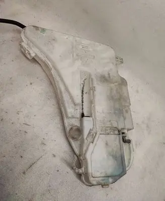 BMW 1 F20 F21 Windshield washer fluid reservoir/tank 13264011