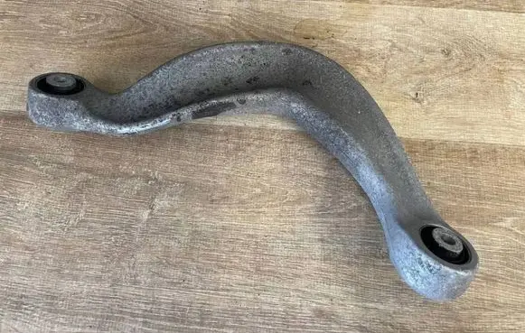 Rear control arm