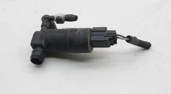 Ford Focus Windscreen/windshield washer pump