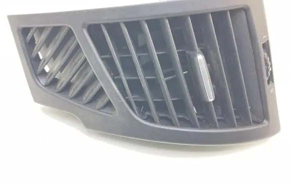 BMW 1 E81 E87 Dashboard side air vent grill/cover trim 7059187 P0101171
