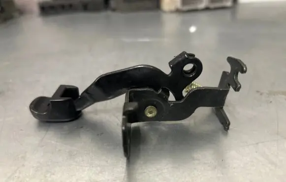 KIA Picanto Fuel tank opening switch 