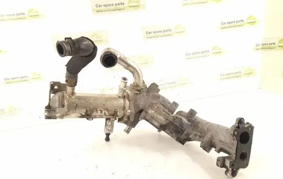 Mercedes-Benz C W204 EGR valve cooler 6461400475 6461401508