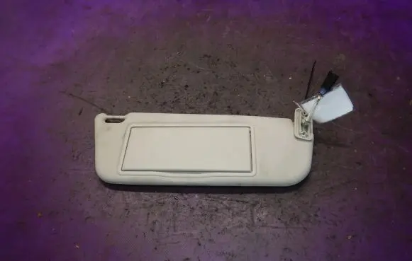 Sun visor