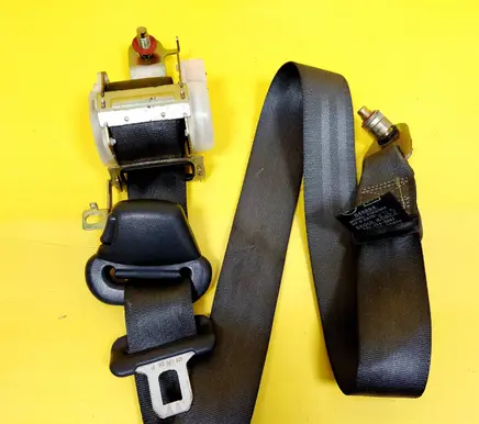 Hyundai Trajet Rear seatbelt 045254