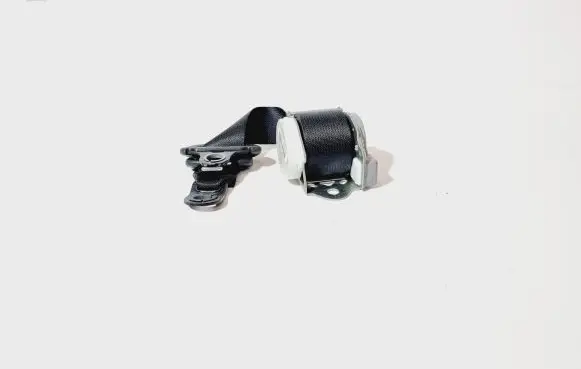 Rear seatbelt