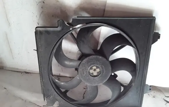 KIA Carens II Electric radiator cooling fan A00514500