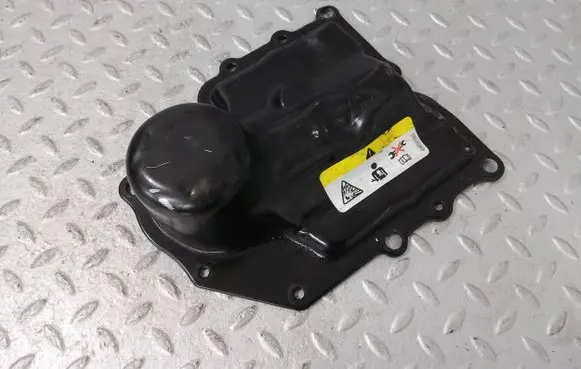 Volkswagen Golf VII Gearbox sump 0AM325219C