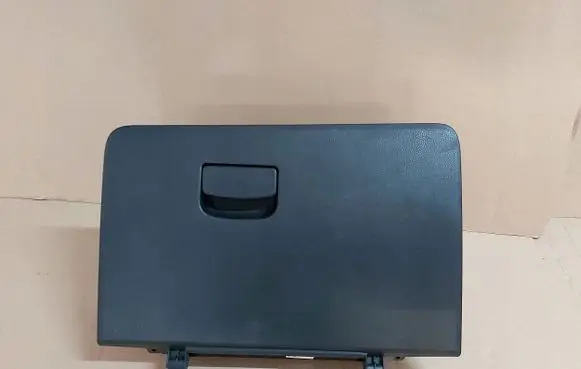 Toyota GT 86 Other center console (tunnel) element GT86SCHOWEK