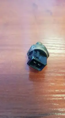 BMW 3 E46 Coolant temperature sensor 1433076