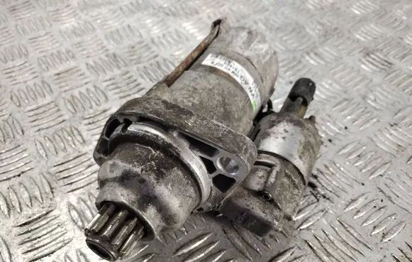 Volkswagen PASSAT B6 Starter motor 02M911023N TS18E3