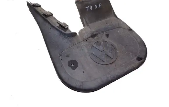 Volkswagen Transporter - Caravelle T4 Front mudguard 701075111A