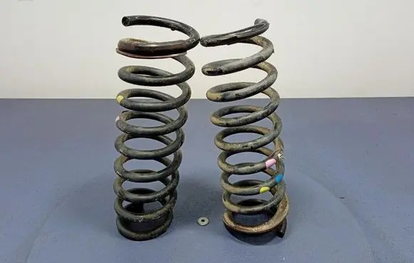 Hyundai ix35 Rear coil spring