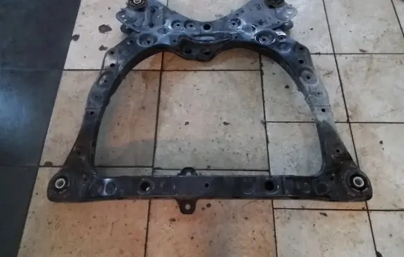 Lexus ES 250 - 300 - 330 Front subframe
