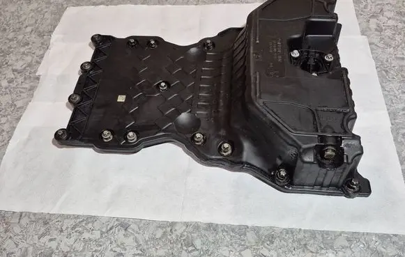 Mercedes-Benz E W212 Oil sump A6510102913