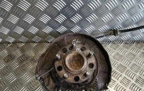 Mitsubishi Lancer X Rear wheel hub