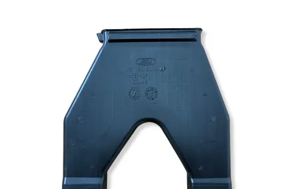 Ford Focus Cabin air duct channel AM51R018N12AF D2L4A