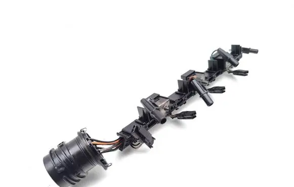 Volkswagen Touran I Fuel injector wires 03G971826A