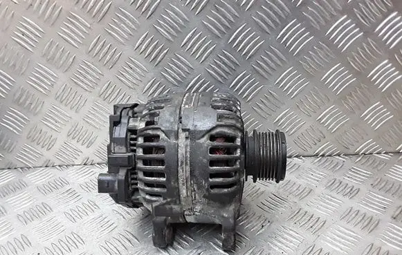 Volkswagen Jetta V Generator/alternator 06f903023f