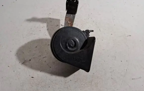 Volvo S60 Horn signal E355306 E30055306
