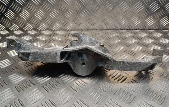 Citroen C3 Picasso Generator/alternator bracket 9809714680