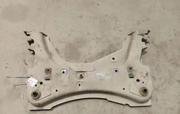Renault Clio III Front subframe
