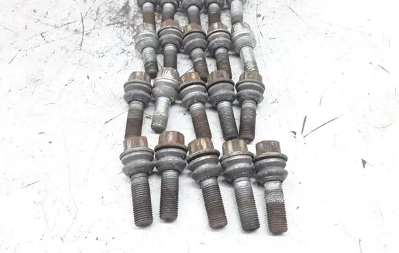 Porsche Cayenne (9PA) Nuts/bolts 