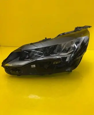 Peugeot 3008 II Headlight/headlamp 9836230280