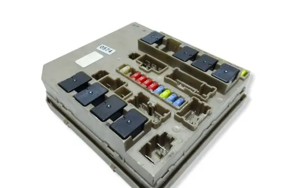 Renault Clio III Fuse module 674660A