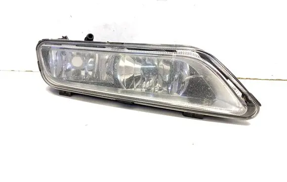 Volkswagen PASSAT B7 Front fog light 176623 H01S100
