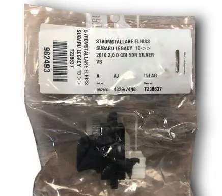 Subaru Legacy Center console control module 