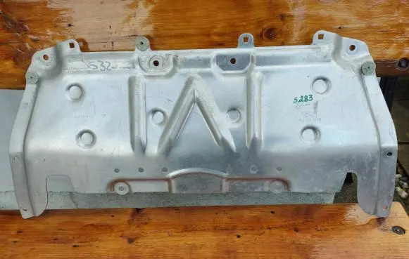 BMW 6 G32 Gran Turismo Engine splash shield/under tray 6868620 31146868620