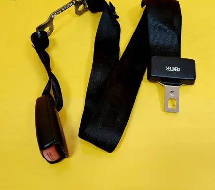 Mitsubishi Carisma Rear seatbelt buckle 570331500