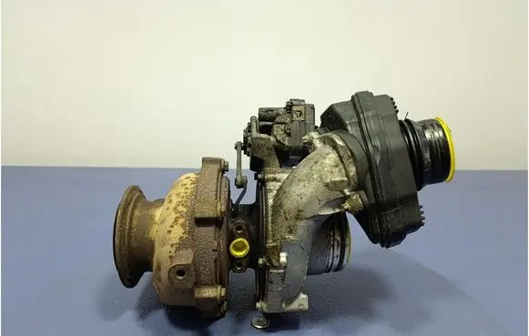 BMW 5 F10 F11 Turbo system vacuum part 7823202