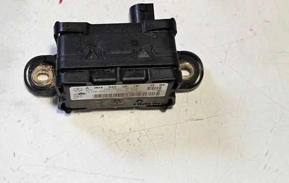 Mercedes-Benz R W251 ESP (stability system) control unit A0045423818