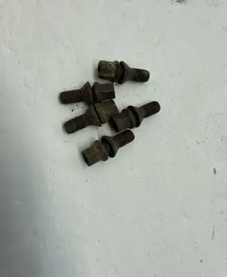 Citroen C8 Nuts/bolts 