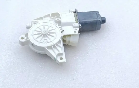 Mercedes-Benz GL X166 Front door window regulator motor A1669060201