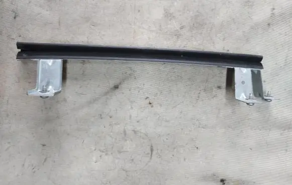 Ford Transit Custom Front door windshield rail 
