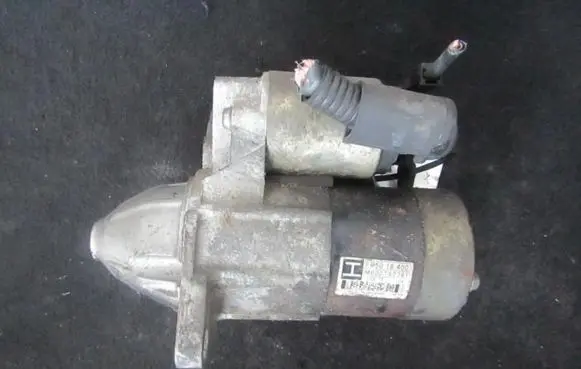 Mazda 626 Starter motor M000T82281 FP5018400