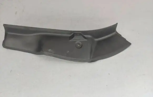 Mercedes-Benz E W213 Rear/tail light trim molding A2136900702